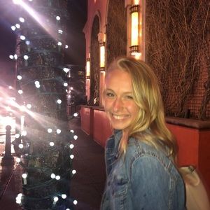 Meet your Posher, Anna